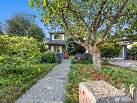 2302 201st Pl SW, Lynnwood, WA 98036