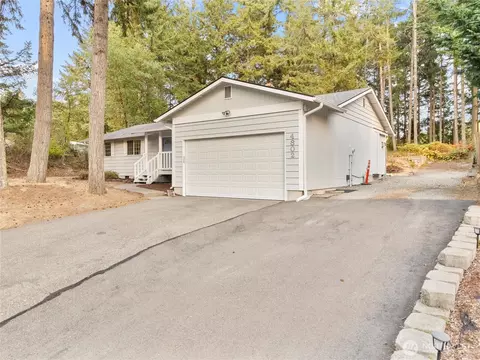 4802 Delores Dr NE, Olympia, WA 98516