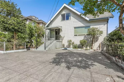 4022 Woodland Park Ave N, Seattle, WA 98103