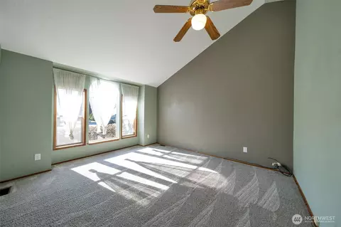 309 Bangert Pl, Enumclaw, WA 98022 photo 5