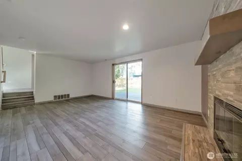 309 Bangert Pl, Enumclaw, WA 98022 photo 12