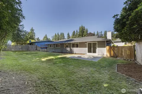 Exterior - 210 219th Pl SW, Bothell, WA 98021 photo 3 of 8