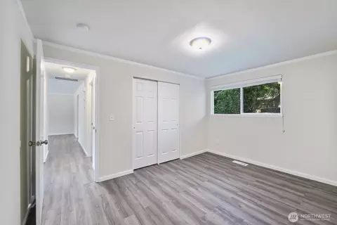 Bedroom - 210 219th Pl SW, Bothell, WA 98021 photo 6 of 6