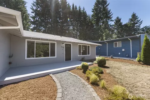 Exterior - 210 219th Pl SW, Bothell, WA 98021 photo 5 of 8