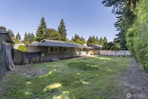 Exterior - 210 219th Pl SW, Bothell, WA 98021 photo 2 of 8