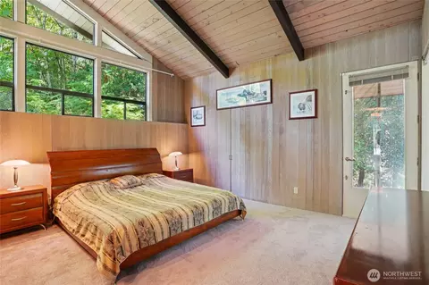 Bedroom - 19419 Grannis Rd, Bothell, WA 98012 photo 1 of 4