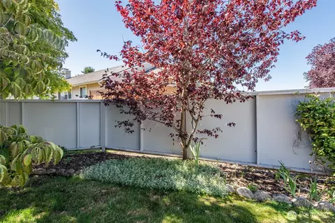 Exterior - 823 N Bakehouse Ct, Sequim, WA 98382 photo 12 of 13