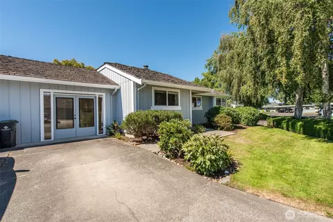 Exterior - 823 N Bakehouse Ct, Sequim, WA 98382 photo 3 of 13