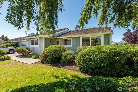 Exterior - 823 N Bakehouse Ct, Sequim, WA 98382 photo 2 of 13