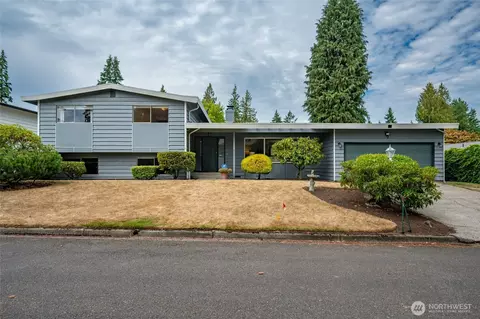 510 NW 201st Pl, Shoreline, WA 98177