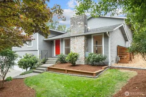 11202 NE 140th St, Kirkland, WA 98034