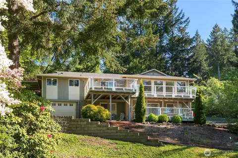 8609 Warren Dr NW, Gig Harbor, WA 98335