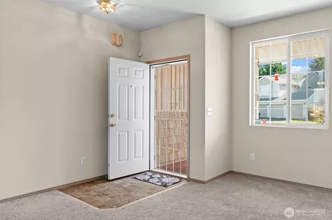 21418 42nd Ave E, Spanaway, WA 98387 photo 6