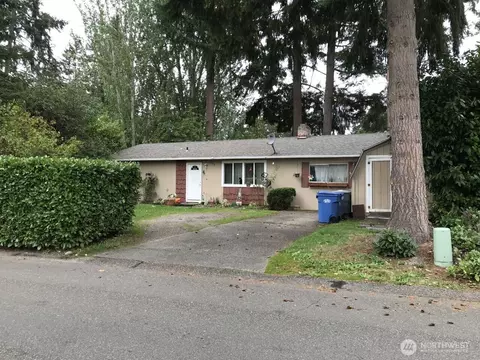 19312 Crescent Dr E, Spanaway, WA 98387
