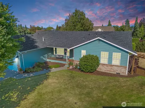 812 S Pine Ct, Lynden, WA 98264