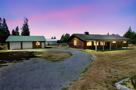 42727 208th Ave SE, Enumclaw, WA 98022