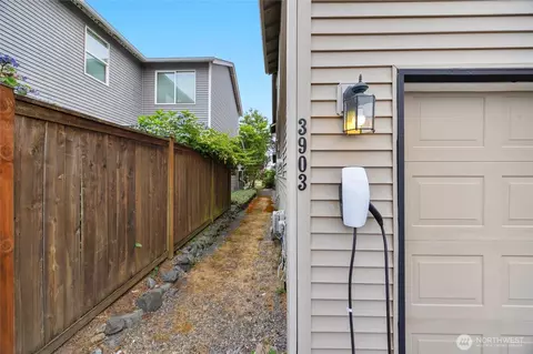 Exterior - 3903 154th Pl SE, Bothell, WA 98012 photo 2 of 8