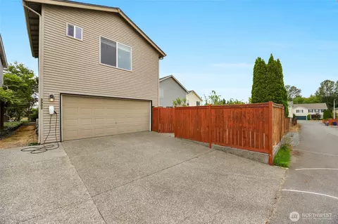 Exterior - 3903 154th Pl SE, Bothell, WA 98012 photo 3 of 8