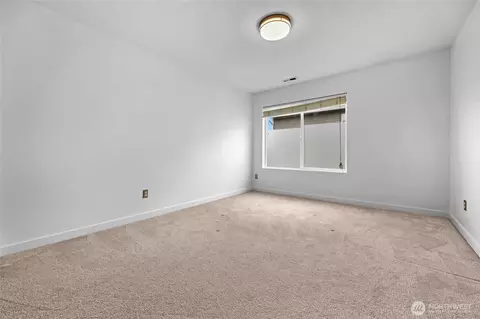 Bedroom - 3903 154th Pl SE, Bothell, WA 98012 photo 2 of 3