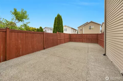 Exterior - 3903 154th Pl SE, Bothell, WA 98012 photo 4 of 8