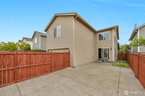 Exterior - 3903 154th Pl SE, Bothell, WA 98012 photo 5 of 8
