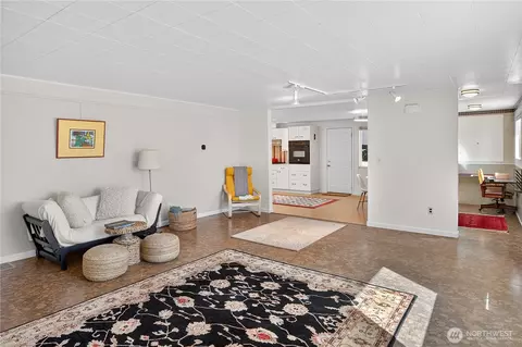 Living - 245 Gupster Rd, Sequim, WA 98382 photo 4 of 4
