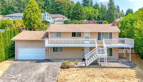 9514 S 218th St, Kent, WA 98031