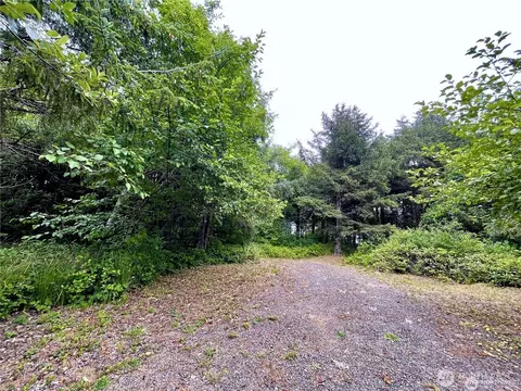 10 Ocean Ln, Ocean Shores, WA 98569