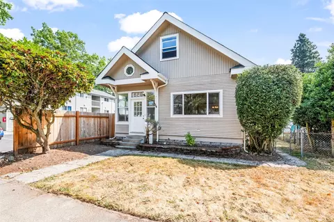 629 S Steele St, Tacoma, WA 98405