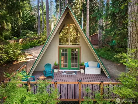 6081 NE Ponderosa Blvd, Hansville, WA 98340