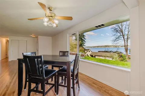 4540 NW Inverness Ct, Bremerton, WA 98312