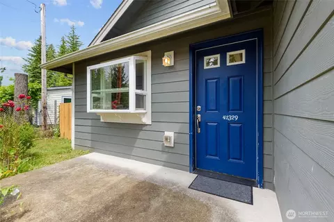 41329 Larson Dr, Gold Bar, WA 98251