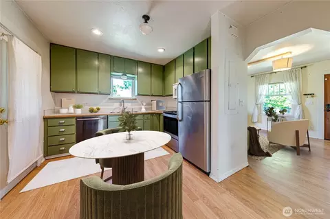 2702 22nd St, Everett, WA 98201 photo 5