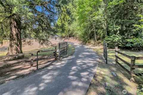 28808 SE Mud Mountain Rd, Enumclaw, WA 98022 photo 3