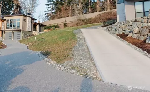 4209 Navigator Ln, Anacortes, WA 98221