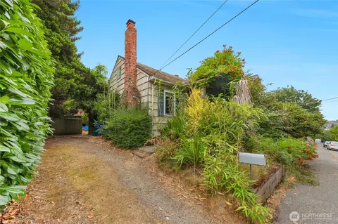 4563 34th Ave W, Seattle, WA 98199