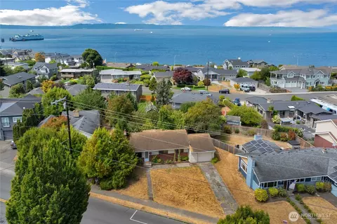 View/Area - 611 3rd Ave N, Edmonds, WA 98020 photo 3 of 4
