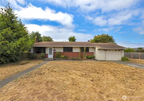 Exterior - 611 3rd Ave N, Edmonds, WA 98020 photo 1 of 5