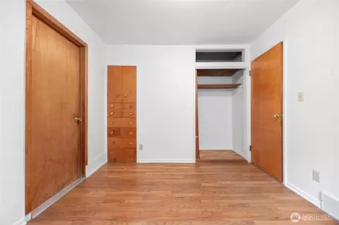 Bedroom - 611 3rd Ave N, Edmonds, WA 98020 photo 3 of 4