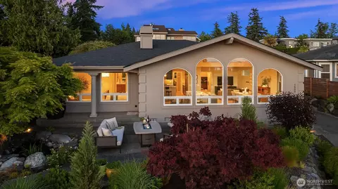 1602 Washington Ave, Mukilteo, WA 98275