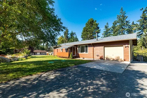 4397 Terrace Dr, Oak Harbor, WA 98277