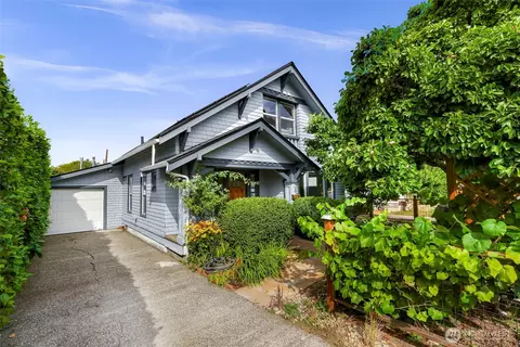 2211 Dean Ave, Bellingham, WA 98225