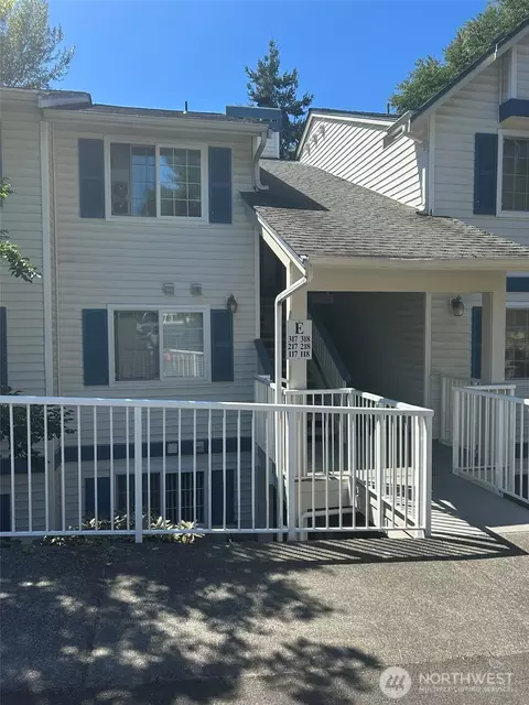 949 Aberdeen Ave NE #E-117, Renton, WA 98056