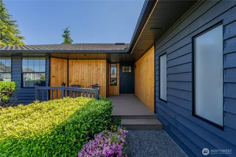 Exterior - 4430 122nd Pl SE, Everett, WA 98208 photo 3 of 8
