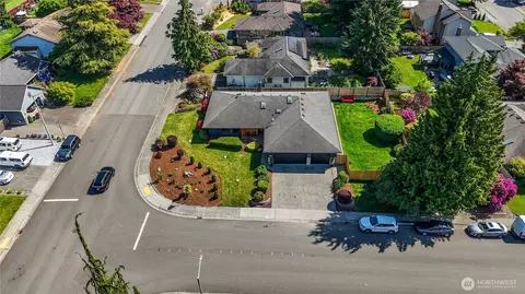 View/Area - 4430 122nd Pl SE, Everett, WA 98208 photo 1 of 2