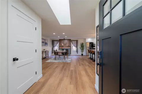 Entry Way - 4430 122nd Pl SE, Everett, WA 98208 photo 1 of 2