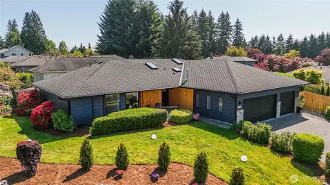 Exterior - 4430 122nd Pl SE, Everett, WA 98208 photo 2 of 8