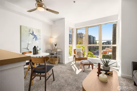 1410 E Pine St #W326, Seattle, WA 98122