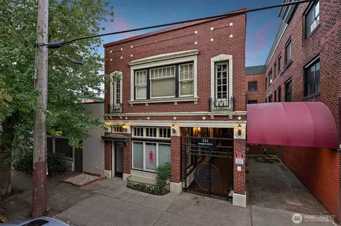 231 Summit Ave E, Seattle, WA 98102