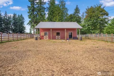 Exterior - 22919 SE 438th St, Enumclaw, WA 98022 photo 8 of 12